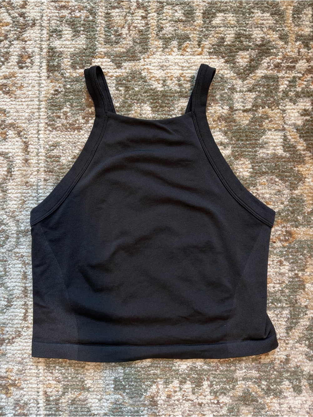 Lululemon Seamless Training Strappy Racerback Tank in Black - EUC